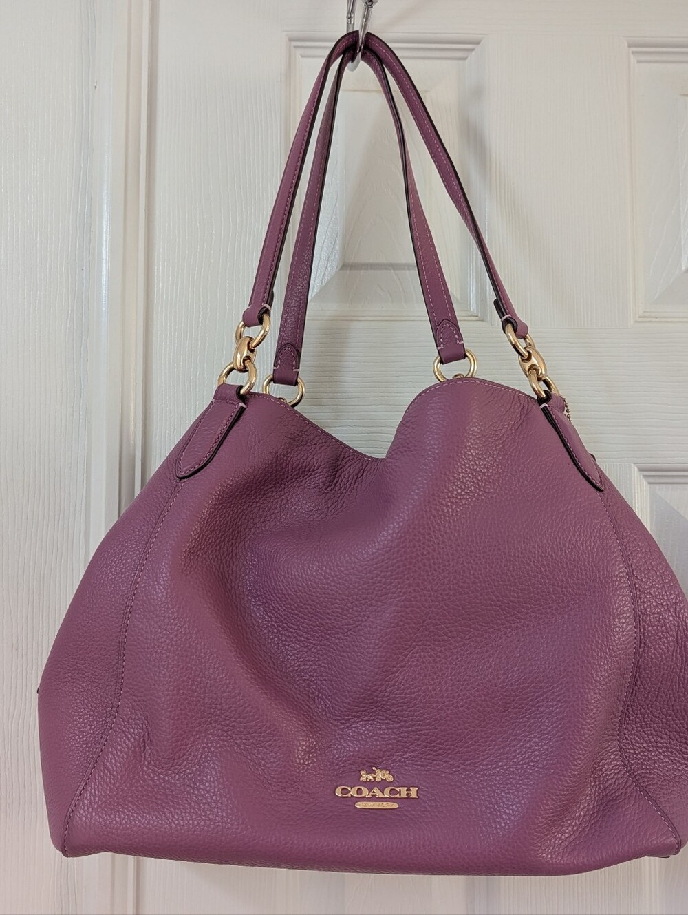 Coach Mauve Pebbled Leather Shoulder Bag with Gold Hardware
